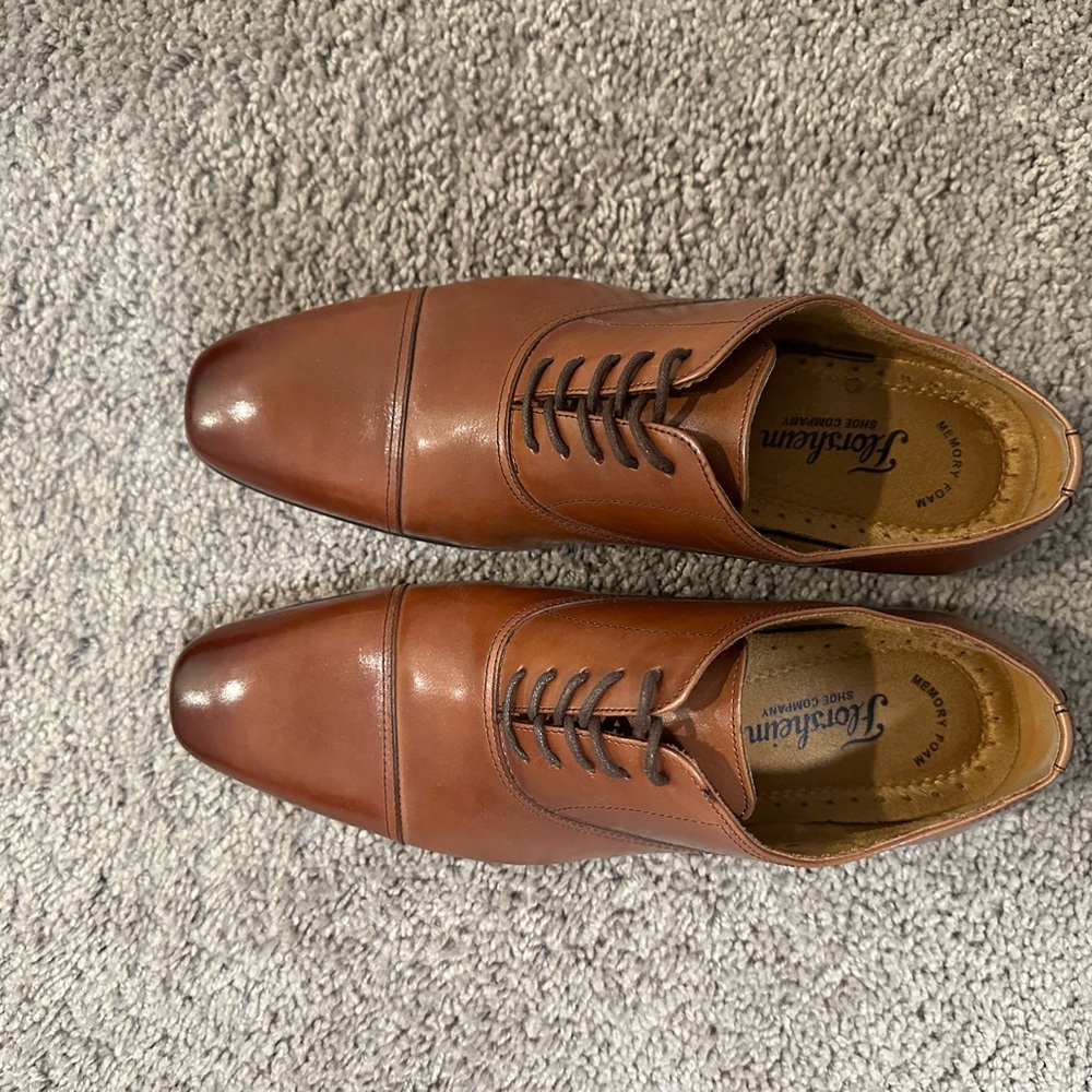 Florsheim brown Oxford Captoe shoes